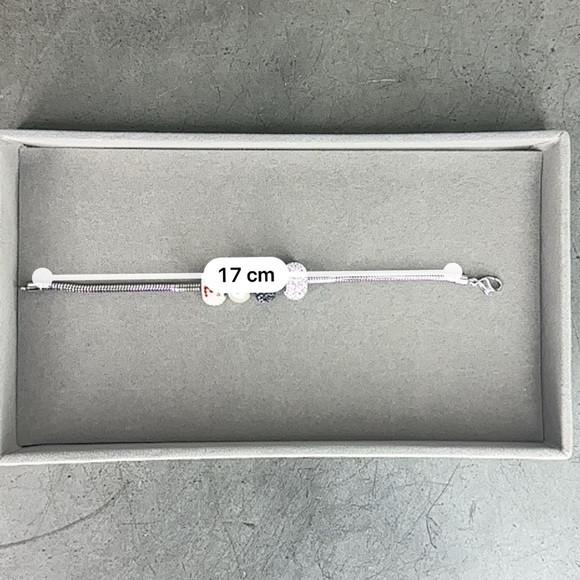 ✨ Swarovski x Crabtree & Evelyn Bracelet | Crystal | Limited Edition | NWOT - Picture 5 of 7